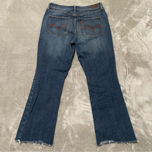 Levi's Bold Curve Classic Bootcut Jeans Size 32/14M - Picture 5 of 12
